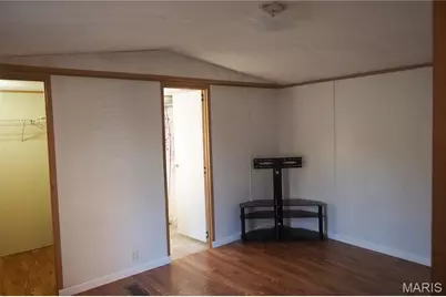 26189 N Carol Street, Warrenton, MO 63383 - Photo 9