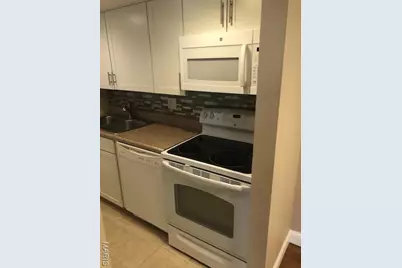 7 Fairways Circle #B, Saint Charles, MO 63303 - Photo 9