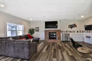 1819 Oak Tree St, Saint Peters, MO 63376 - Photo 11