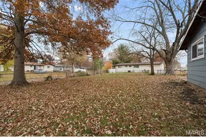 1265 Central Parkway, Florissant, MO 63031 - Photo 35