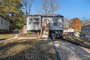 24 Lamar Dr, Saint Louis, MO 63136 - Photo 1