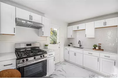 24 Lamar Drive, Saint Louis, MO 63136 - Photo 3