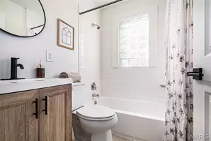 24 Lamar Dr, Saint Louis, MO 63136 - Photo 13