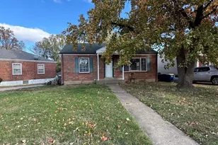 10549 St Philip Ln, Saint Ann, MO 63074 - Photo 9