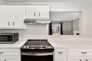 1432 Thrush Pl, Brentwood, MO 63144 - Photo 7