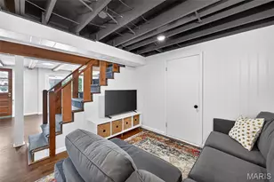 9756 Wickstrom Terrace, Saint Louis, MO 63123 - Photo 35