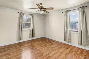 8239 Cadillac Ln, Saint Louis, MO 63134 - Photo 21