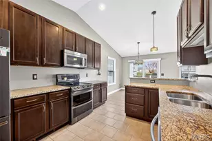 624 Courageous Ln, Wentzville, MO 63385 - Photo 15