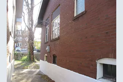 6304 Cabanne Avenue, University City, MO 63130 - Photo 3