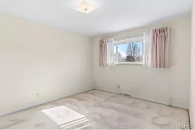 4701 Sunnyview Drive, Unincorporated, MO 63128 - Photo 15