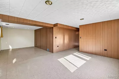 4701 Sunnyview Drive, Unincorporated, MO 63128 - Photo 19