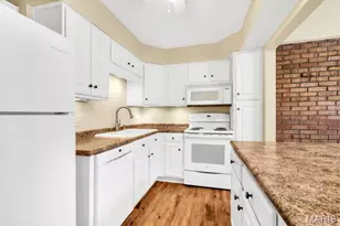 5270 Cedarstone Ct, Saint Louis, MO 63129 - Photo 15