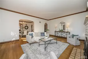 8000 Venetian Dr, Saint Louis, MO 63105 - Photo 11