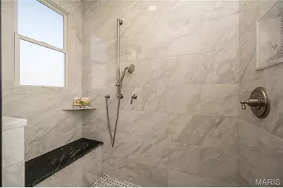 8000 Venetian Drive, Saint Louis, MO 63105 - Photo 27