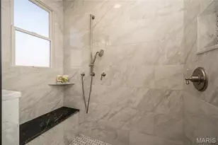 8000 Venetian Dr, Saint Louis, MO 63105 - Photo 27