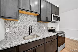 5803 S Kings Highway Blvd, Saint Louis, MO 63109 - Photo 9