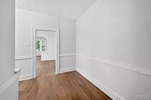 5803 S Kings Highway Blvd, Saint Louis, MO 63109 - Photo 11