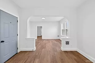 5803 S Kings Highway Blvd, Saint Louis, MO 63109 - Photo 5