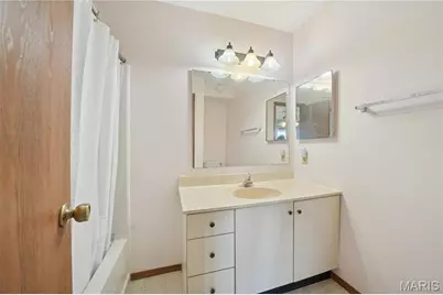 1003 Hidden Ridge Trail, Unincorporated, MO 63088 - Photo 15