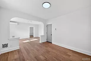 5803 S Kings Highway Blvd, Saint Louis, MO 63109 - Photo 3