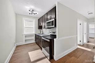 5803 S Kings Highway Blvd, Saint Louis, MO 63109 - Photo 9