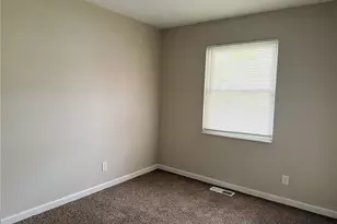 1326 Ramona Ln, Saint Charles, MO 63304 - Photo 9