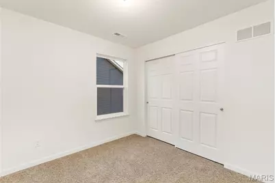 12240 Louiselle Park Drive, Maryland Heights, MO 63146 - Photo 19