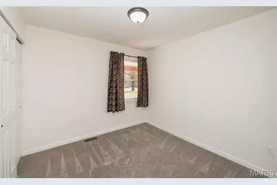 1304 Kew Gardens Drive, Florissant, MO 63031 - Photo 21