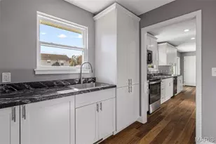 1207 Coachlite Dr, De Soto, MO 63020 - Photo 5