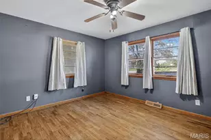 210 Hickory St, Farmington, MO 63640 - Photo 9