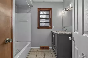 210 Hickory St, Farmington, MO 63640 - Photo 13