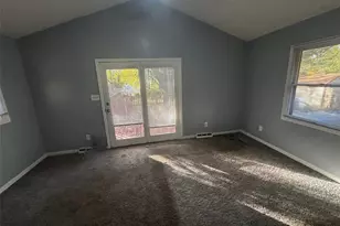 10053 Diamond Dr, Riverview, MO 63137 - Photo 23