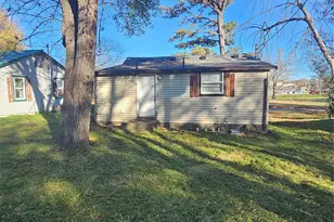 210 N Sloan St, Lebanon, MO 65536 - Photo 17