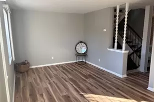 837 Wendevy Ct, Ballwin, MO 63011 - Photo 3