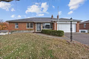 9720 Grantview Dr, Saint Louis, MO 63123 - Photo 3