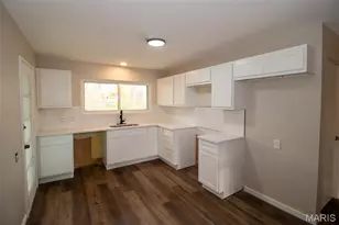 2385 Palomino Ln, Florissant, MO 63033 - Photo 9