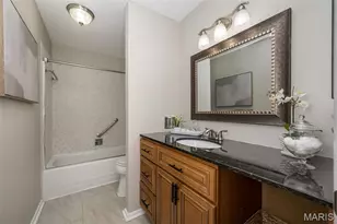 10381 Oxford Hill Dr, Saint Louis, MO 63146 - Photo 21