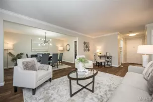 10381 Oxford Hill Dr, Saint Louis, MO 63146 - Photo 15