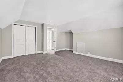5834 Victoria Avenue, Saint Louis, MO 63110 - Photo 29
