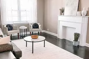925 S Hanley Rd, Saint Louis, MO 63105 - Photo 1