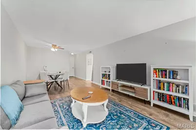 1949 Hunting Lake Court #304, Kirkwood, MO 63122 - Photo 7