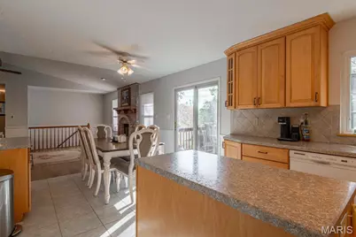 7012 Chalkstone Road, Oakville, MO 63129 - Photo 21