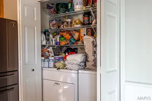 7012 Chalkstone Rd, Oakville, MO 63129 - Photo 23