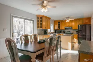 7012 Chalkstone Rd, Oakville, MO 63129 - Photo 31