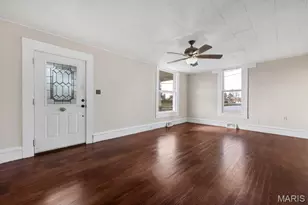 1011 Benton St, Montgomery City, MO 63361 - Photo 3