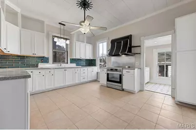 1011 Benton Street, Montgomery City, MO 63361 - Photo 7