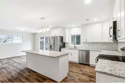 6904 Frostview Lane, Hazelwood, MO 63042 - Photo 7