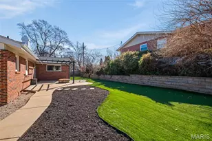 12266 Ravelle Dr, Unincorporated, MO 63146 - Photo 3