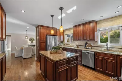 12266 Ravelle Drive, Unincorporated, MO 63146 - Photo 11