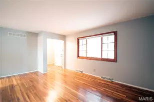 8827 Sumter Dr, Jennings, MO 63136 - Photo 5